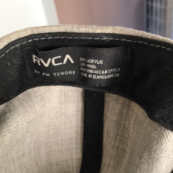 NICE RVCA HAT GREY AND BLACK BIT OF PAINT UNDER BILL OTHERWISE GREAT CONDITION - Picture 3 of 6